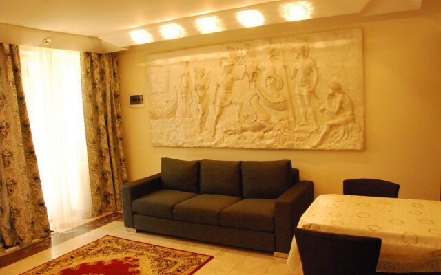 Dreamlike World Apartment on Rustaveli