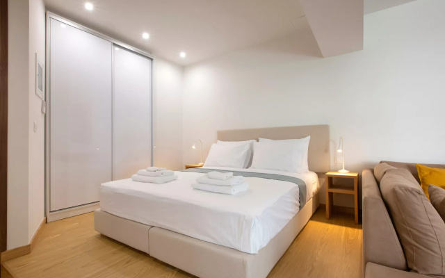 Family Double Suite (full double bed) (bed type is subject to availability)