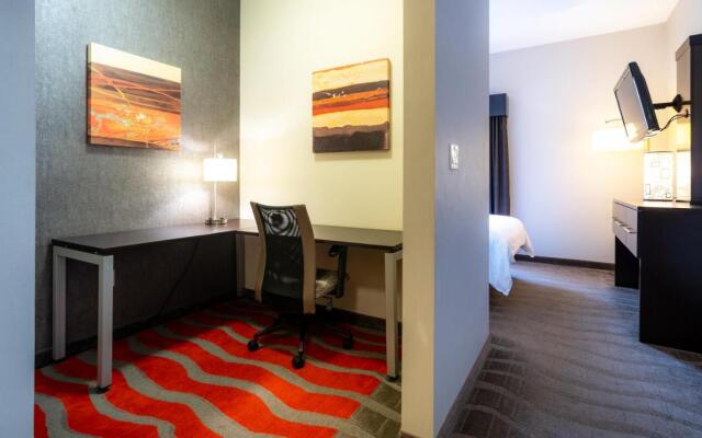 Holiday Inn Express & Suites Edmonton International Airport, an IHG Hotel