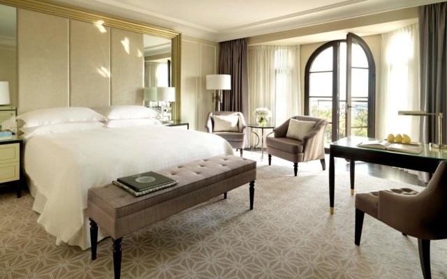 Отель Four Seasons Hotel Baku