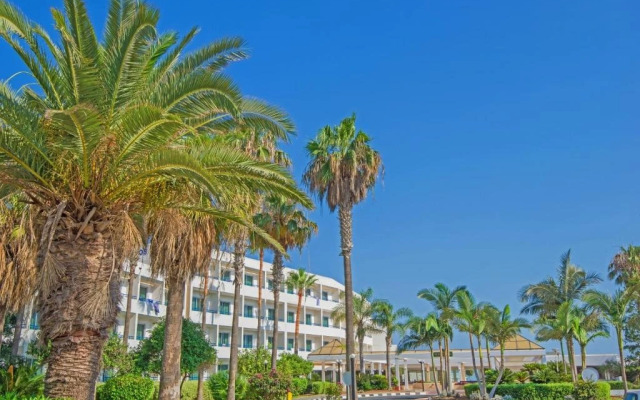 Dome Beach Marina Hotel & Resort