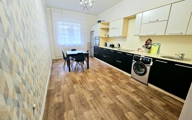 Bolshaya Dvukhkomnatnaya U Rivyery Apartments