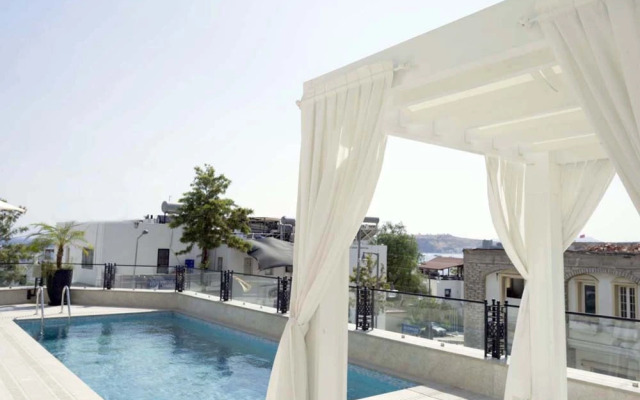 Ena Boutique Hotel & Residences