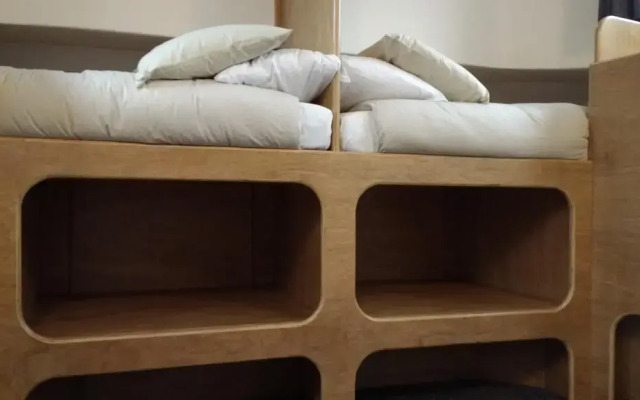 Kyle Blue Bristol - Luxury Hostel Boat