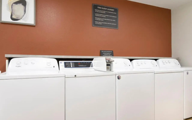 Candlewood Suites East Lansing by IHG