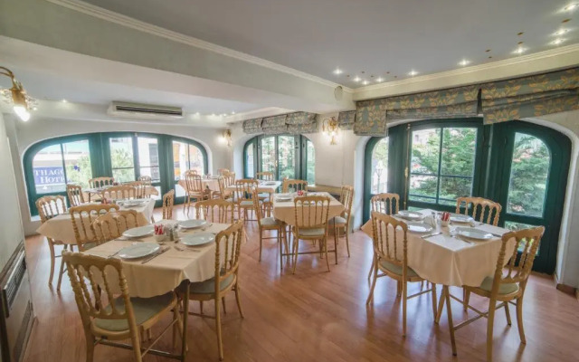 Delphi Art Hotel