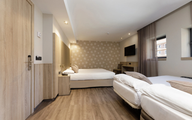 Civera Hotel