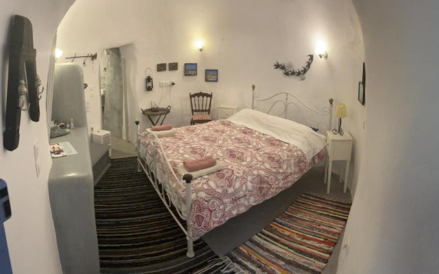 Emmantina Houses