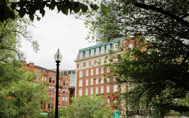 The Eliot Hotel