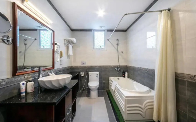 A25 Hotel - 15 Tran Quoc Toan