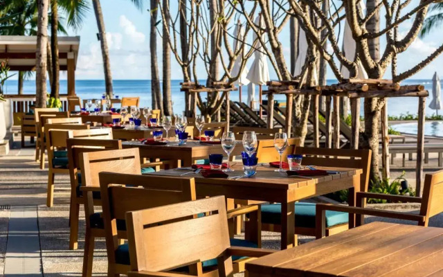 Outrigger Koh Samui Beach Resort