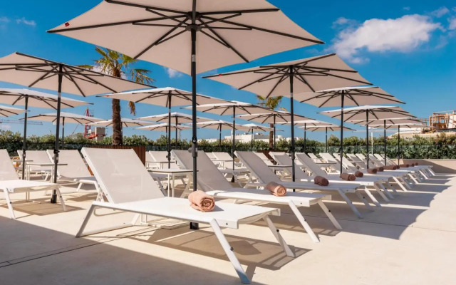 The Londoner Hotel St. Julians