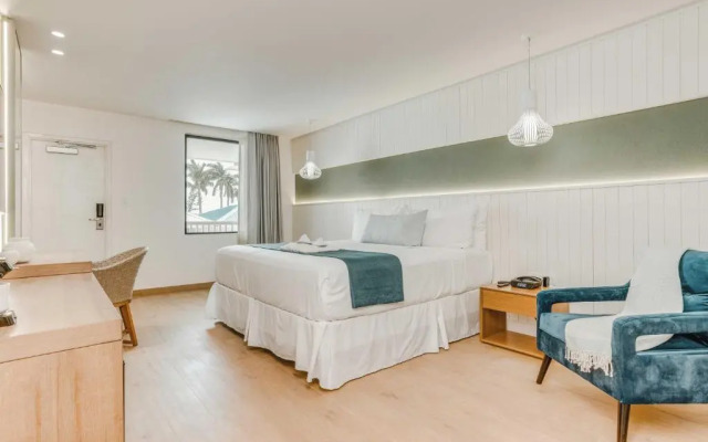 Fort George Hotel and Spa Resort