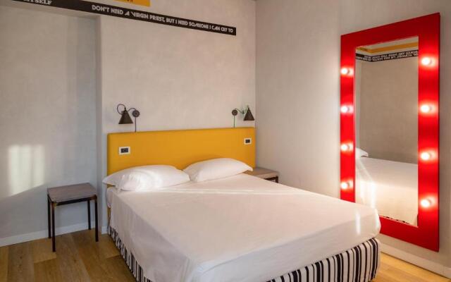Wave Hotel