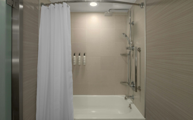 AC Hotel by Marriott Portland Lake Oswego