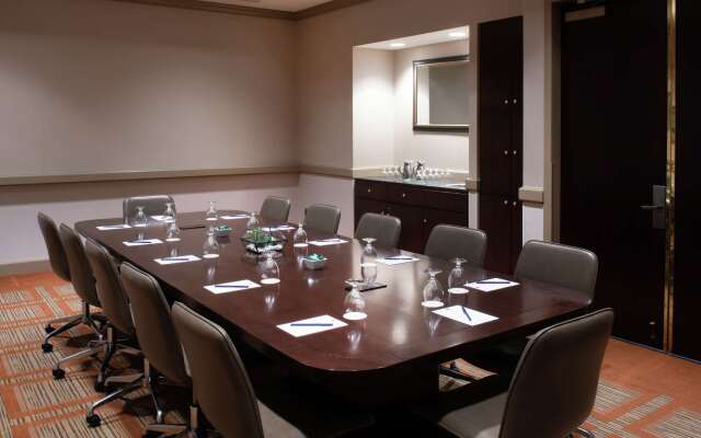 DoubleTree Suites by Hilton Hotel Philadelphia West