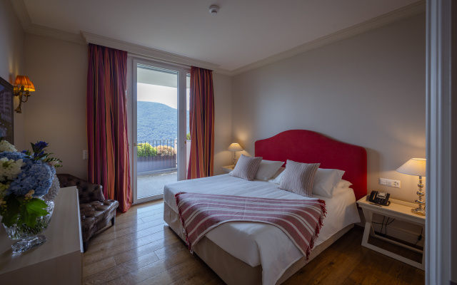 Resort Collina d'Oro, Starhotels Collezione