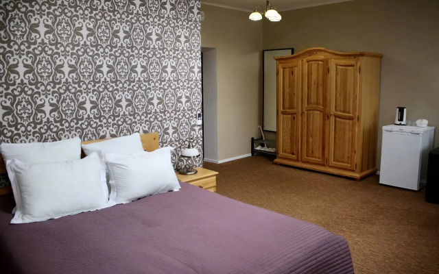 Hotel Yulbars