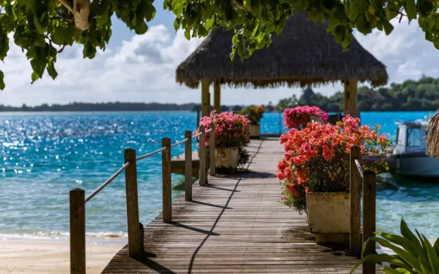 Intercontinental Bora Bora Le Moana Resort