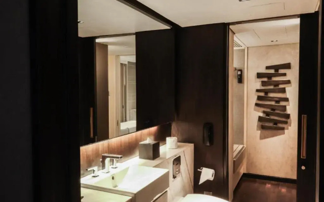 New World Makati Hotel