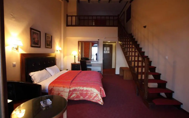 Курорт Nevros Hotel Resort & Spa