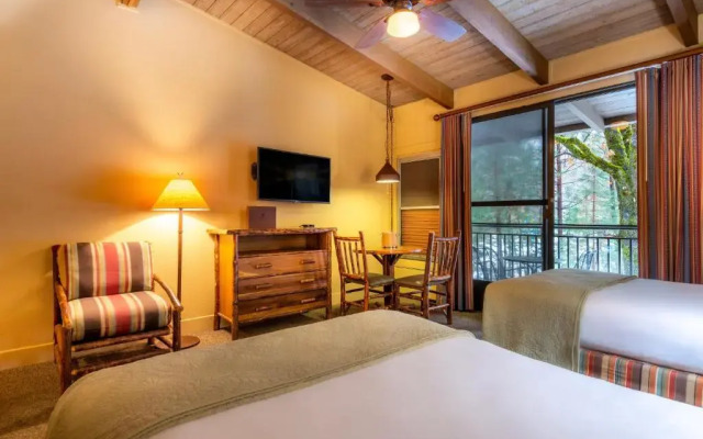 Yosemite Valley Lodge Hotel