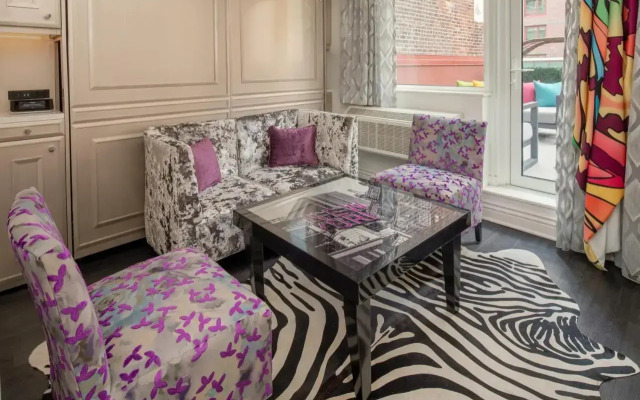 Staypineapple, An Artful Hotel, Midtown