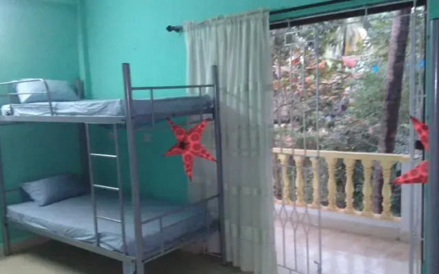 Woke Hostel Arpora