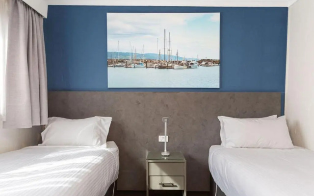 Apollo Bay Motel & Apartments