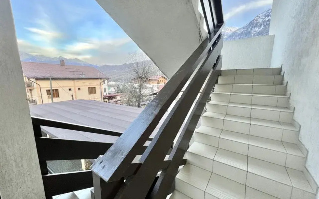 Blagodarny Krugly God Aparthotel