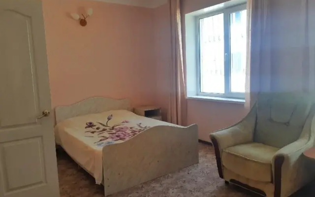 Nash Dom Guest House