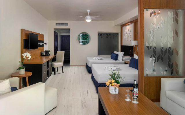 Ocean Blue & Sand Beach Resort - All Inclusive