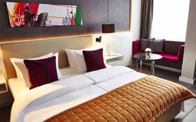 Business Double room (full double bed) (bed type is subject to availability)