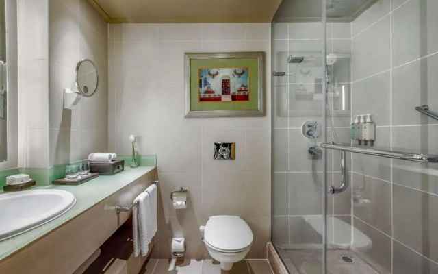 Premium room 1 king size bed, partial nile view — фото 2