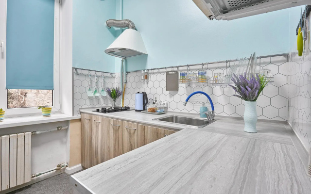 Apartamenty Scast'e zit' v centre Sevastopola na ul. Bol'saa Morskaa, d.41