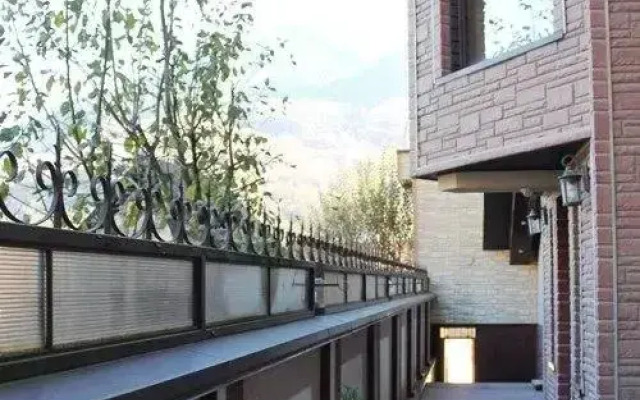 4 Sezona Hotel