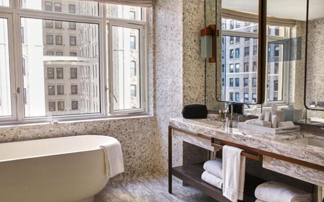 Four Seasons Hotel New York Downtown