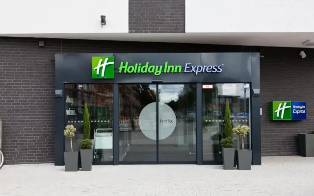 Holiday Inn Express Düsseldorf Airport by IHG