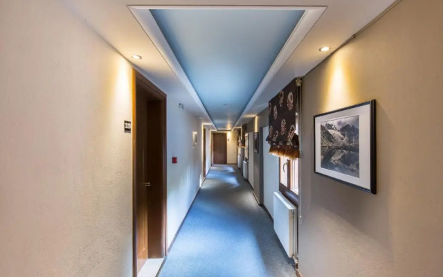 Курорт Nevros Hotel Resort & Spa