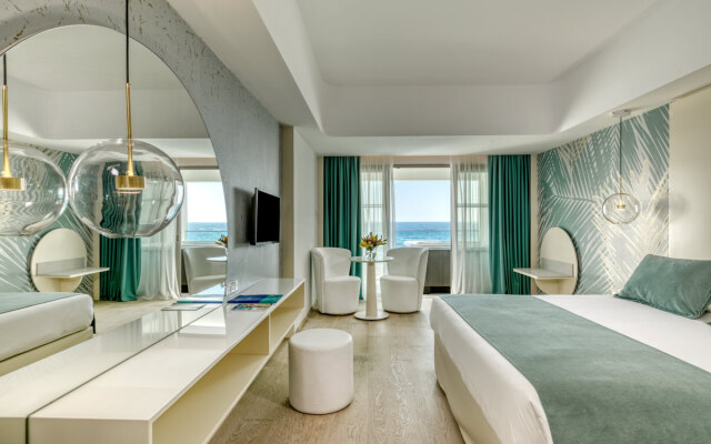 The Ivi Mare - Designed for adults by Louis Hotels