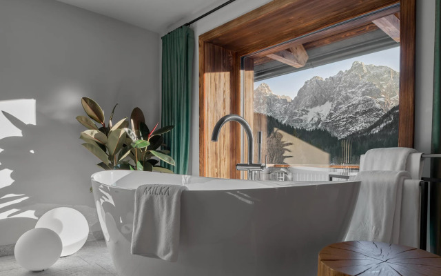 Boutique Hotel and Restaurant Milka