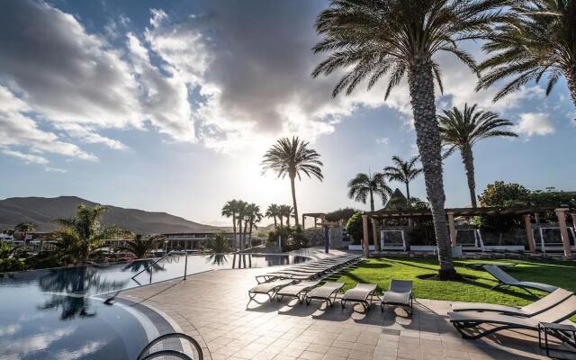 Playitas Hotel Resort