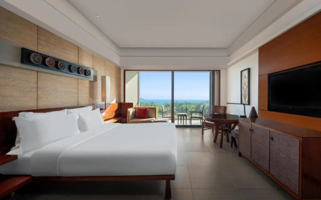 Pullman Oceanview Sanya Bay Resort & Spa