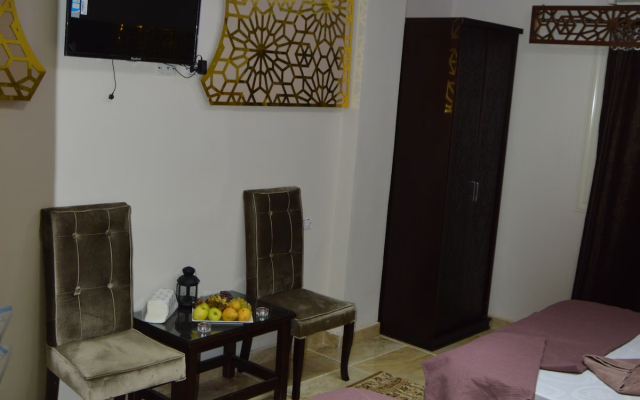 Comfort Pyramids inn