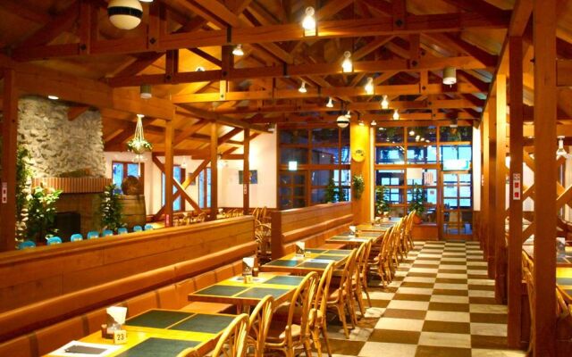Child Lodge