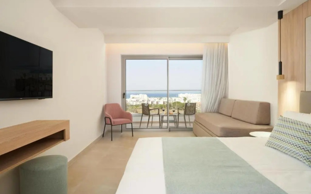 Maris Grand Waterpark Resort