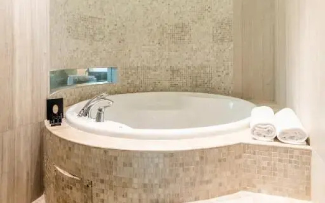 The Art Hotel & Resort