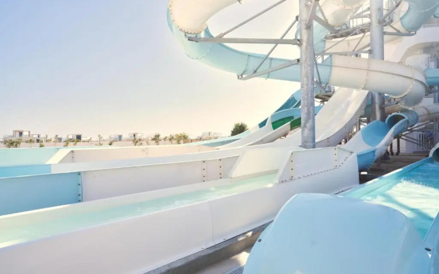 Maris Grand Waterpark Resort