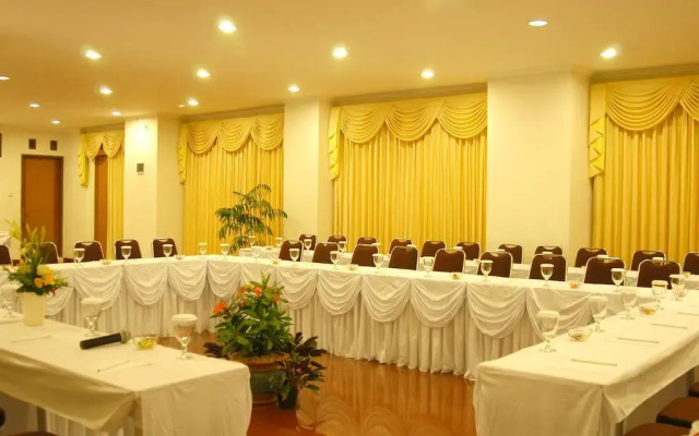 The Cherry Homes Hotel and Residence