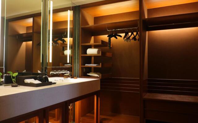 Hansar Bangkok Hotel